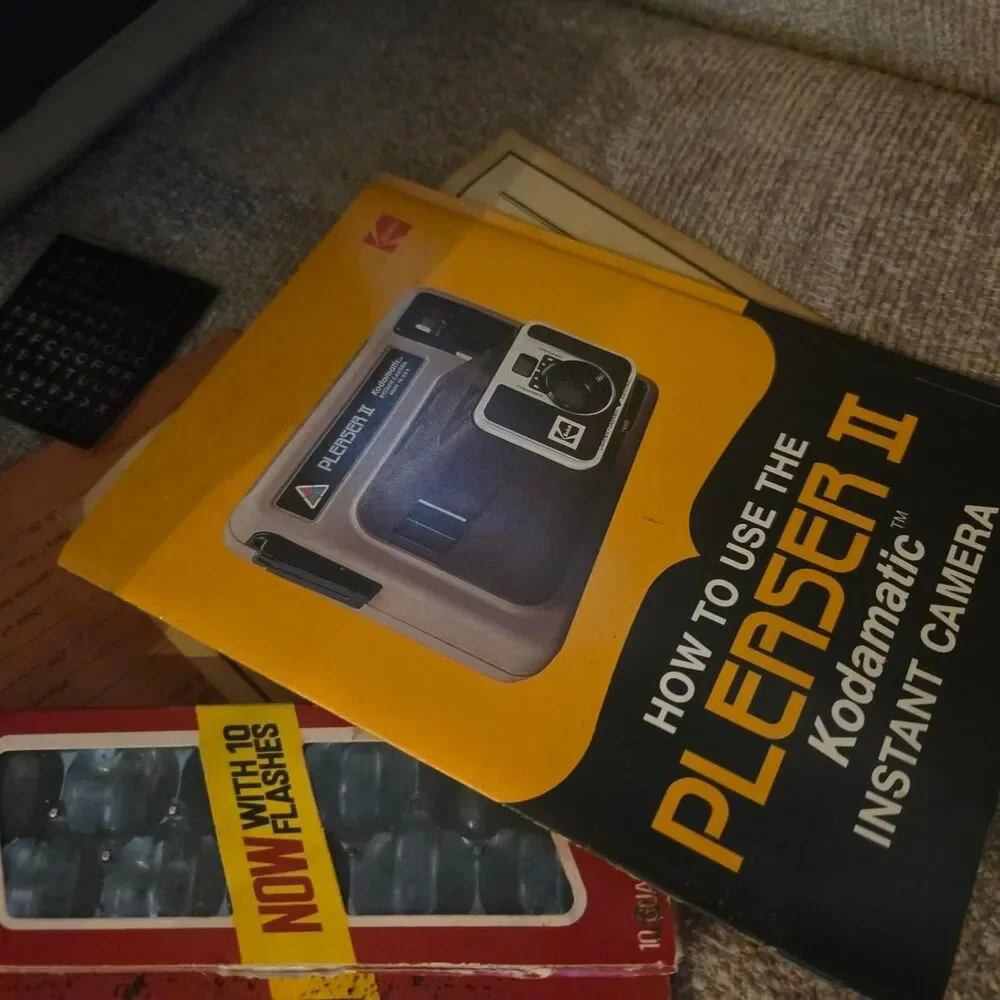 VNTG 80s Kodak Pleaser II Kodamatic Camera - Complete Box Set Collectors retro